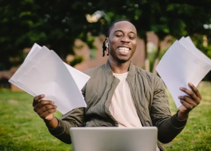 How to Find and Apply for Student Grants