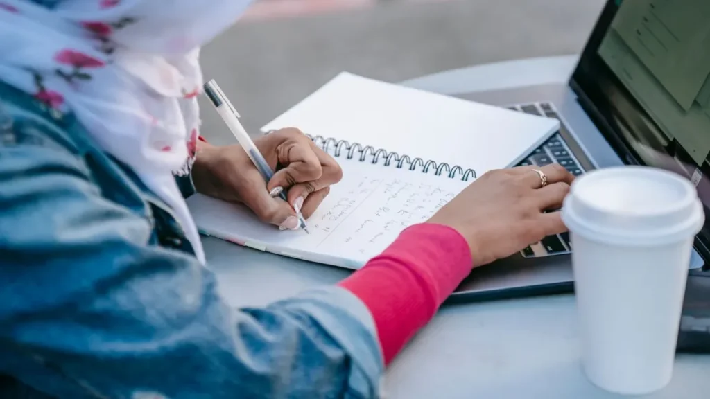 How to Write a Scholarship Personal Statement